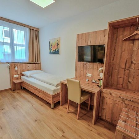 Hotel "City Rooms Wels" Экстерьер фото