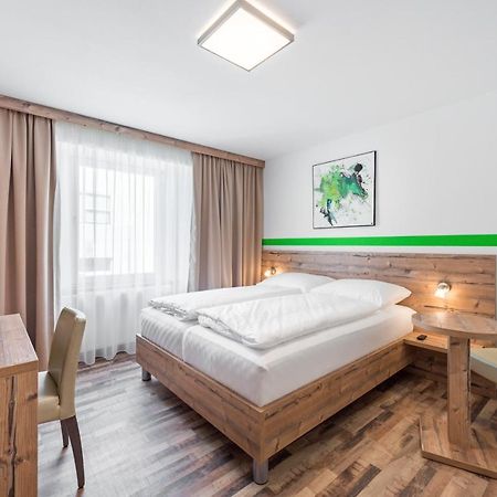 Hotel "City Rooms Wels" Экстерьер фото