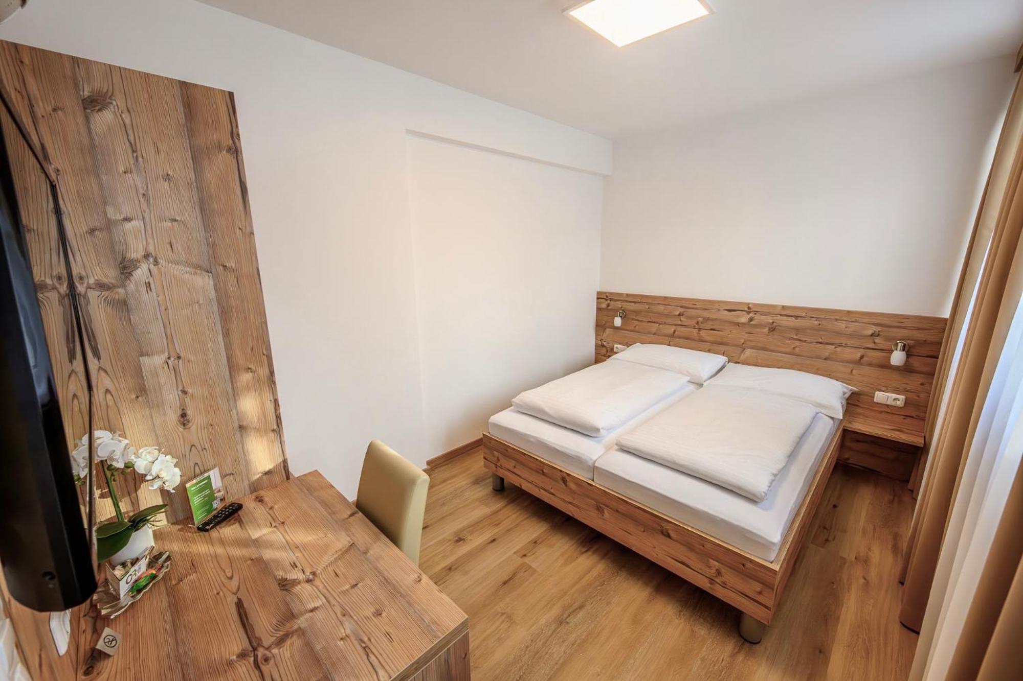 Hotel "City Rooms Wels" Экстерьер фото