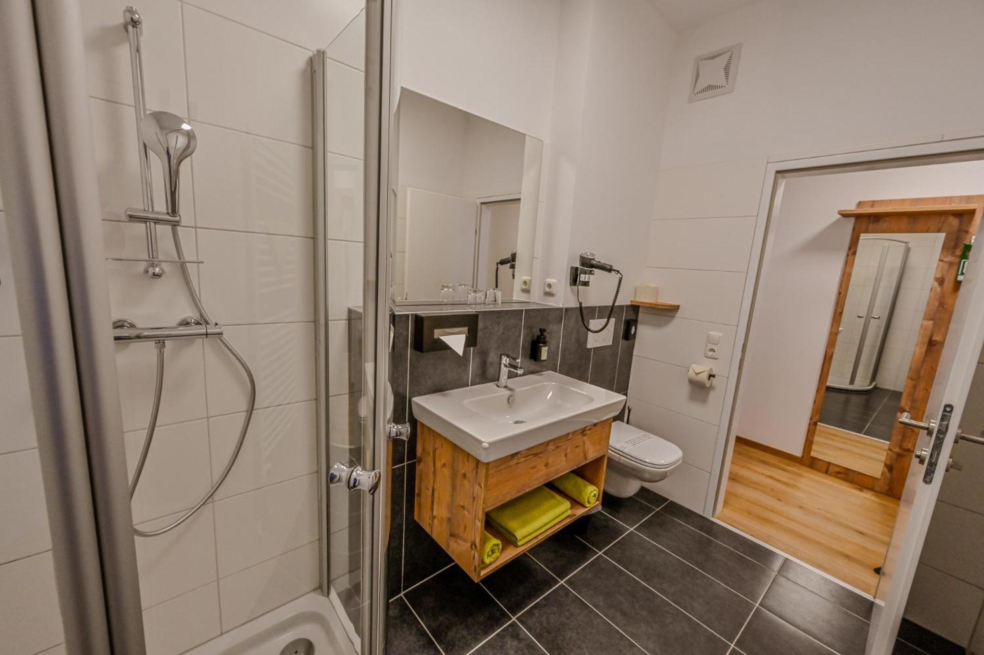 Hotel "City Rooms Wels" Экстерьер фото
