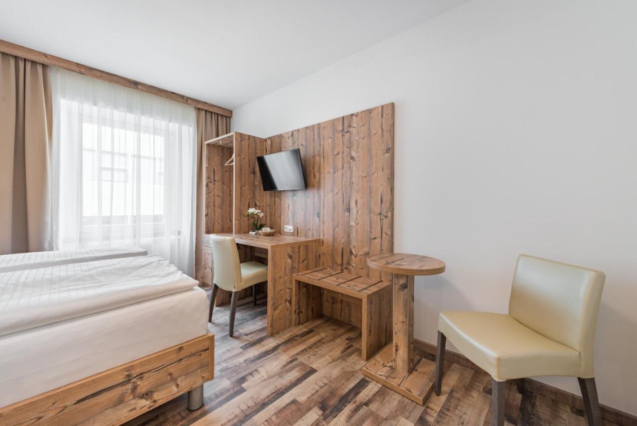 Hotel "City Rooms Wels" Экстерьер фото