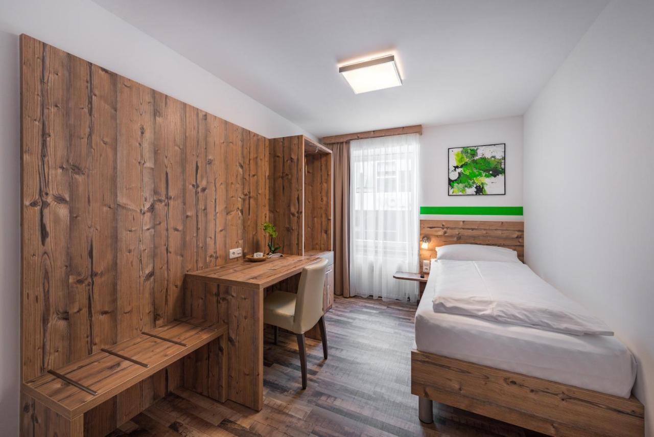 Hotel "City Rooms Wels" Экстерьер фото