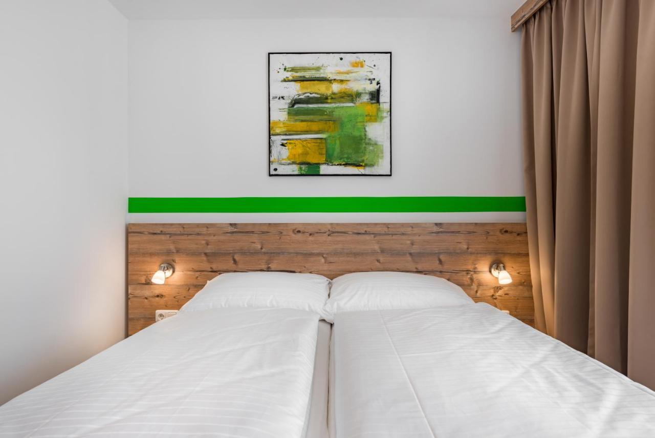 Hotel "City Rooms Wels" Экстерьер фото